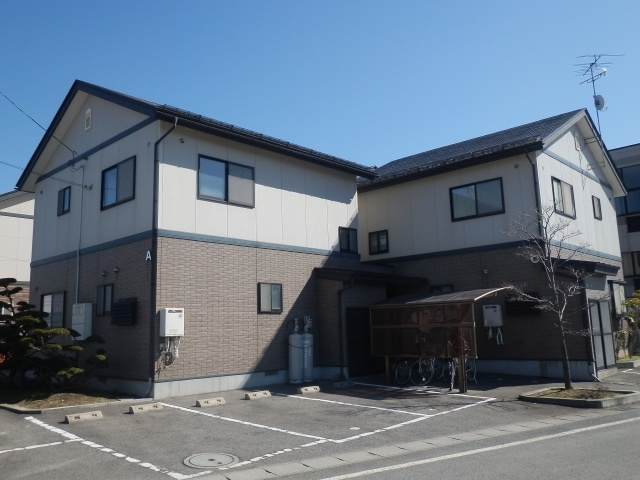 白山１丁目貸家の外観