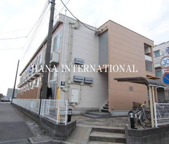 レオパレスカテリーナ芝山の外観