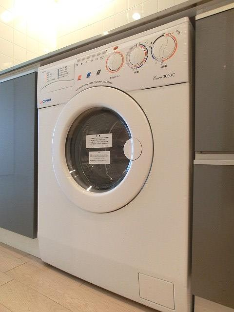 RESIDIA新御徒町の設備|レジディア新御徒町のドラム式洗濯機付きです