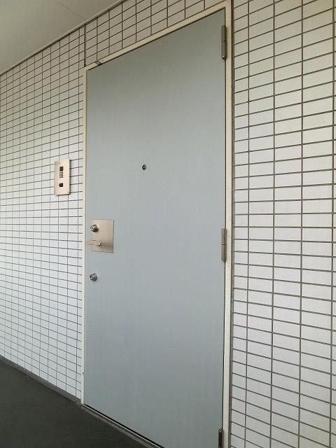 RESIDIA新御徒町の設備|レジディア新御徒町の玄関です、ダブルロックセキュリティです