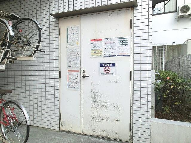 RESIDIA新御徒町の設備|レジディア新御徒町の２４時間利用可能なごみ置き場です