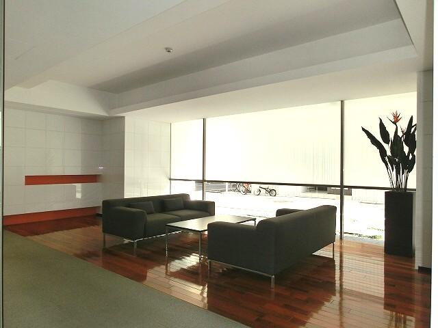 RESIDIA新御徒町の設備|レジディア新御徒町のロビーです