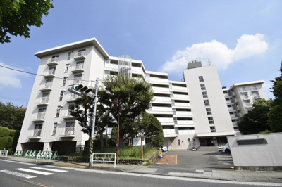 【外観】 | 根岸台第一マンションズ | JR京浜東北線・根岸線「根岸」駅徒歩13分・「山手」駅徒歩15分、横浜市営バス「根岸駅前」6分「旭台」停歩2分♪