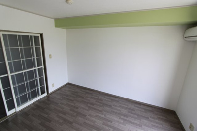 【洋室】 | セピアコート | 使い勝手のいい洋室です