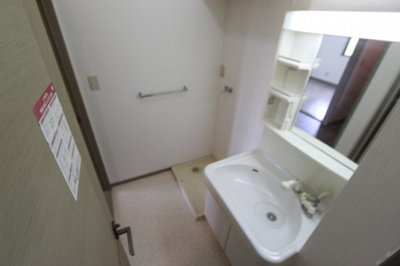 【洗面所】 | セピアコート | コンパクトで使いやすい洗面所