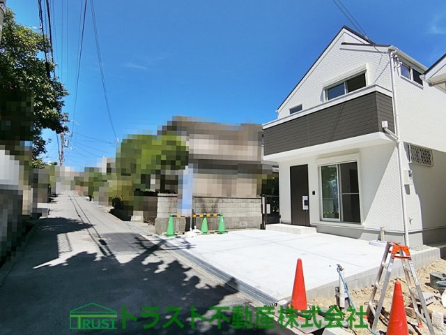 神戸市垂水区多聞台3丁目　新築戸建　の前面道路含む現地写真