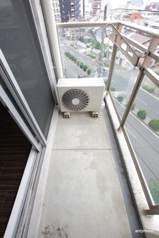 セレブコート木川　仲介手数料無料のバルコニー