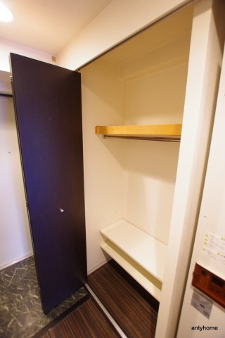 セレブコート木川　仲介手数料無料の収納