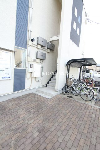 レオネクストクレストタウンＥのエントランス