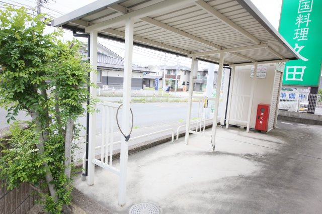 ウィックスの駐車場