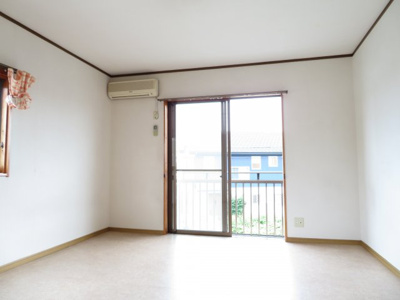 【居間・リビング】 | 堀ハイツ３ | 2F角部屋　南向き洋室