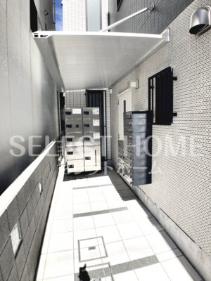 【エントランス】 | Ｃａｓａ Ａｖｅｎｕｅ Ｏｋａｚａｋｉ | 毎日通るエントランスはこのようになっています