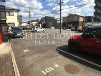 【駐車場】 | 駐車場完備です