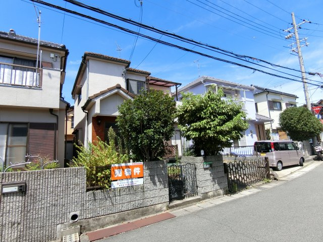 神戸市西区玉津町水谷　中古戸建の外観|外観も気になるポイント　南向き　陽当たり良好