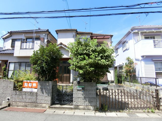 神戸市西区玉津町水谷　中古戸建の前面道路含む現地写真