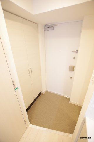 アドバンス大阪フェリシア　仲介手数料無料の玄関