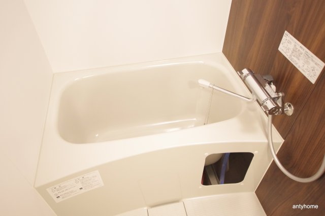 アドバンス大阪フェリシア　仲介手数料無料の浴室