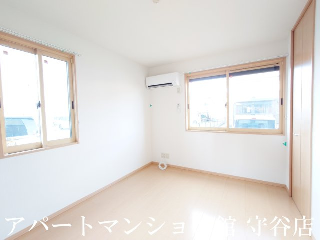 アプローズスクエアBの寝室