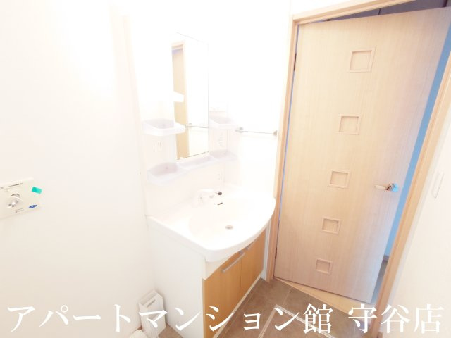 アプローズスクエアBの独立洗面台