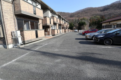 【駐車場】 | グランシャリオ(古府中町)