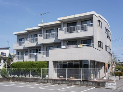 【外観】 | アイショウプラザ | 3階建てのマンションです♪