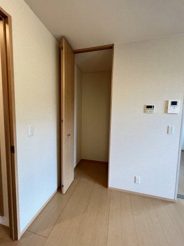 カーミー・呉竹Ａの収納|キッチン横の収納