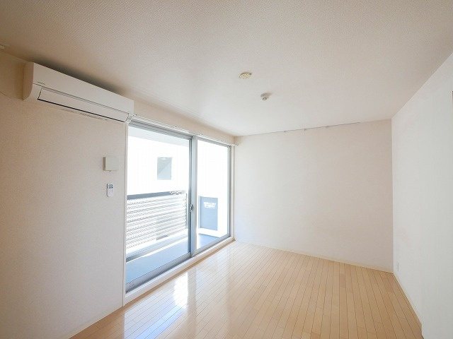 ＣＵＢＥの居間・リビング