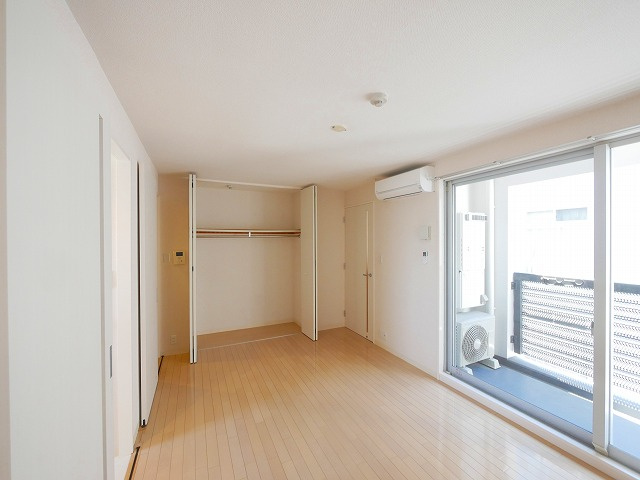 ＣＵＢＥの洋室