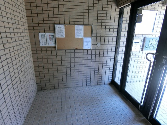 ライオンズマンション西舞子第2のエントランス|エントランスはもちろんオートロック