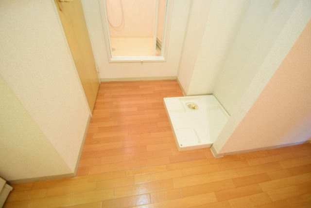 メゾンプレミールBの設備|室内洗濯機置場あります