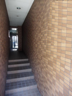 【エントランス】 | ホームズ | ゆとりのあるエントランスです