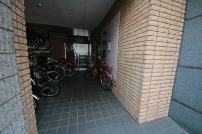 【エントランス】 | ナニワランド上本町