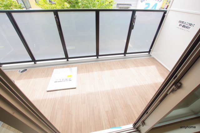 オーパスレジデンス心斎橋サウス　仲介手数料無料のバルコニー