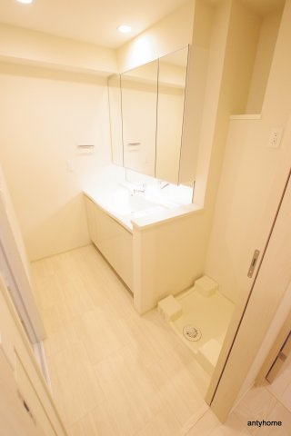 オーパスレジデンス心斎橋サウス　仲介手数料無料の洗面所