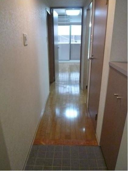 三番町天竹ビルの玄関|別室参考写真