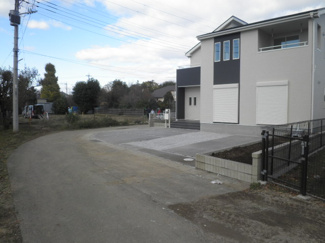 【前面道路含む現地写真】 | 前面道路含む現地写真です