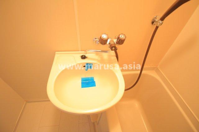 クレール宮崎の洋室