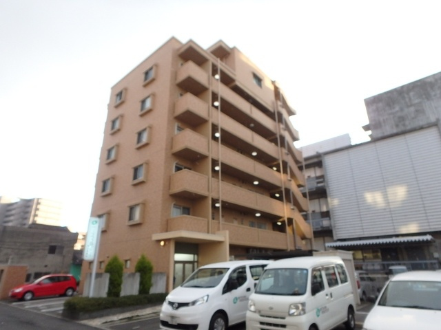 ビバリーガーデン老松の外観