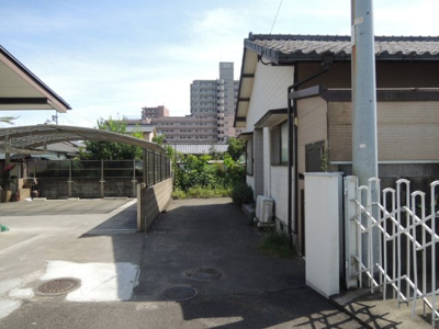【前面道路含む現地写真】 | 売地　山越町
