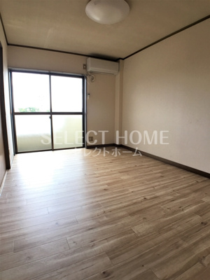 【寝室】 | 栄サンハイツ | 開放的な寝室です