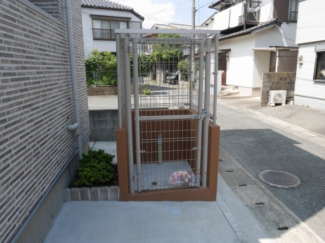 【その他共用部分】 | ハーモニーテラス諸岡Ⅵ | ハーモニーテラス諸岡Ⅵのゴミ置き場