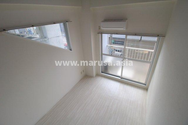 クレール宮崎の居間・リビング