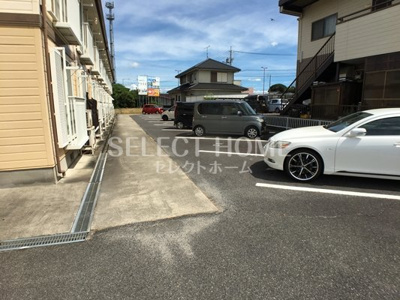 【駐車場】 | セゾンヴェルデ | 駐車場です