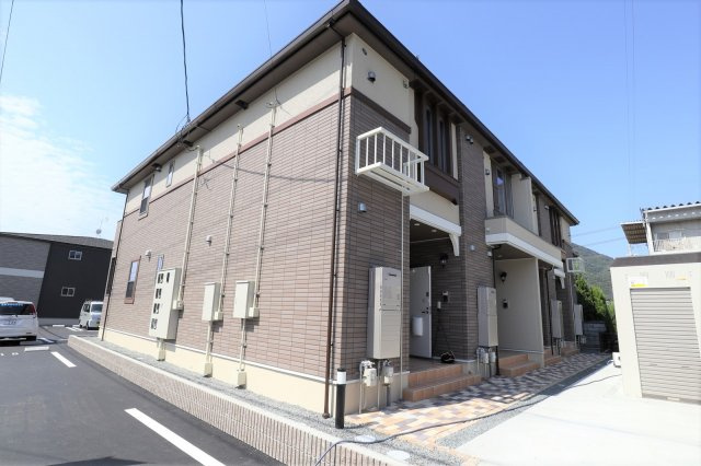 Ｍ’ｓ　ｇａｒｄｅｎ竹原中央Ⅱの外観