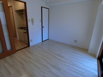 【居間・リビング】 | エムロード福島