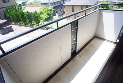 【バルコニー】 | パルティーダB棟 | バルコニー