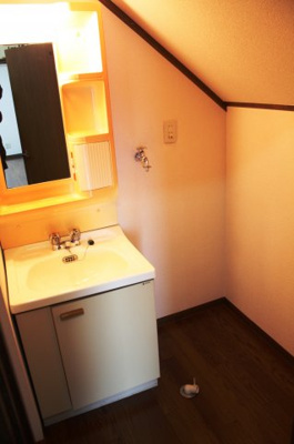 【独立洗面台】 | オーシャンハイツ | 独立洗面台で身支度をすべて済ませてしまいましょう
