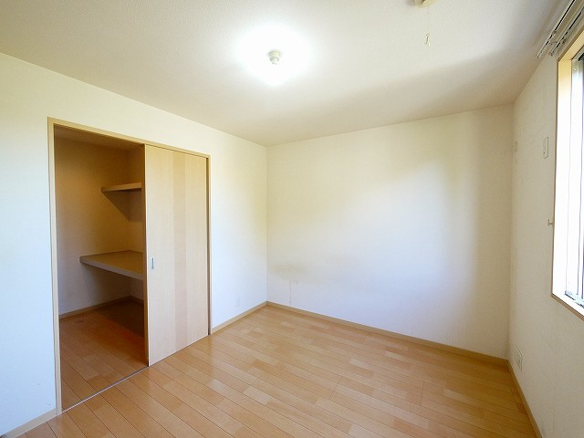 シュウ　メゾン　Ａ・Ｂの子供部屋|子供部屋としても使い勝手の良いお部屋です