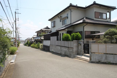 【前面道路含む現地写真】 | 大津市仰木の里6丁目4-7　中古戸建