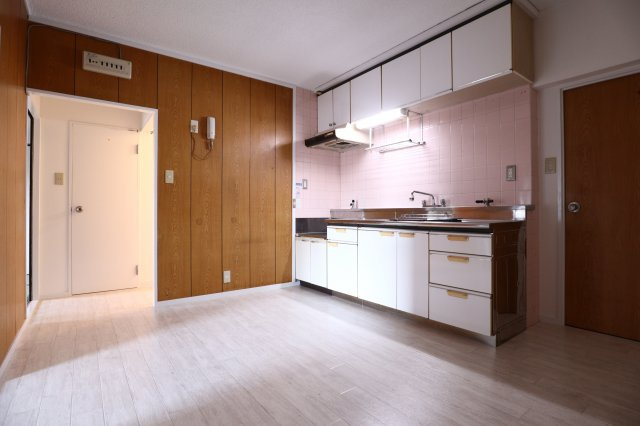 歌敷山ダイヤハイツの居間・リビング